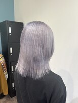 エー(...a)&nbsp;ブリーチアッシュグレー