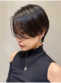 前下がりハンサムショート