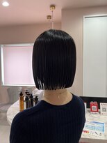 リノ 金山(Rino)&nbsp;デザインカラー/レイヤーカット/ウェットヘア/オリーブベージュ