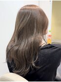秋にぴったりのヘアカラー【オリーブベージュ】
