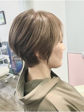 ビートリップ ヘアードレッシング(B trip hair dressing) 大人上品ショート