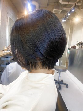 スッキリまとまるショートボブ