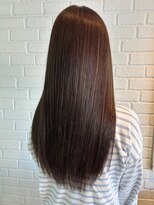 サロン デュッカ(Salon Duka) 落ち着きブラウンロング