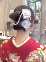 オブヘアー オモテサンドウ(Of HAIR OMOTESANDo)&nbsp;卒業式リボンアレンジ
