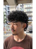 Cカールニュアンスパーマショートヘアツーブロックセンター分け