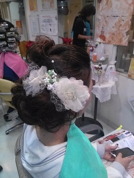 ヘアースタジオエル 成人式ヘア