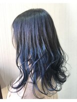 トムキャット(TOM CAT) 暗髪 ブリーチグラデーションカラーブルージュ ネイビー ブルー