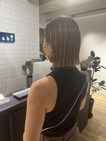 ハナビ(Hanabi)&nbsp;切りっぱなしボブ×ベージュカラー