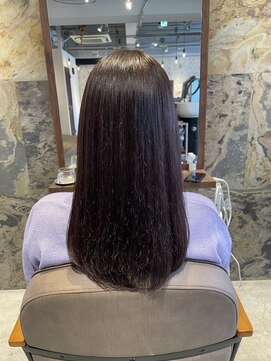 ジュエ (jouer) 髪質改善ナチュラルダークグレージュロングヘア―うるツヤ髪