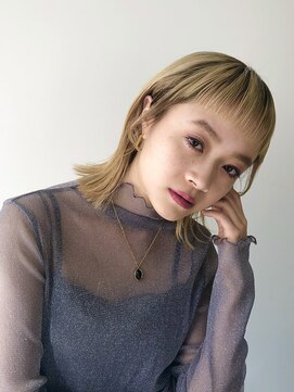 シスタ 二子玉川(SiSTA) 切りっぱなしボブ/外ハネボブ/ハイトーンボブ/二子玉川美容室