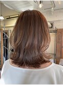 ミディアム　レイヤーボブ　グレージュカラー