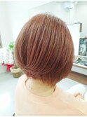 ピンクベージュ