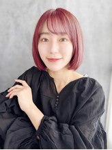 ローブロワ(L'Aube roi) ツヤ感ピンクが可愛い！まとまりのある切りっぱなしボブ
