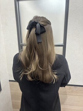 グラス 春吉1号店(glass) 羽エクステ/韓国エクステ/milk tea beige/ハーフアップ/アレンジ