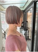 ピンクベージュ　ミニボブ