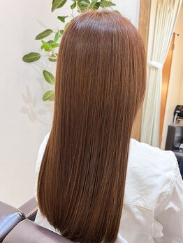 美髪矯正！ツヤ、手触り全然違います！ダメージを最小限に抑え、柔らかなストレートヘアを実現♪