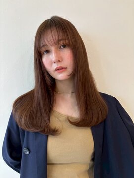 ユーフォリア 青山(Euphoria) 20代30代 大人可愛いブラウンカラー