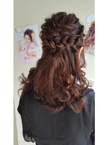 ヘアメイクサロン シャルメ(Hair Make Salon CHARMER) 大人気のハーフアップスタイル！