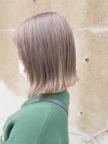 デビュー ヘアーメイク&nbsp;外ハネボブ　グレージュカラー