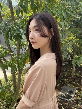 ガーランド (Garland) 大人かわいい美髪ストレート小顔顔まわりレイヤーピンクベージュ