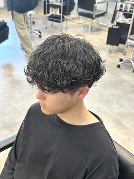 トゥイン 八王子(TWIN) 波巻きスパイラルパーマ/ブルーブラック/韓国マッシュ/メンズ