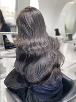 ルモ(Lumo)&nbsp;【HIROMI指名】ダークグレージュ/赤みを抑えた透明感カラー