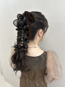 ソリン(Solin') 高め編みおろしポニー/ツイン編みおろしポニー