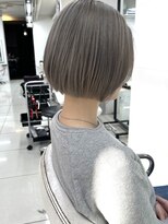 フラッグ 九大学研都市店(Flag) ダブルカラーグレー/ミニボブ