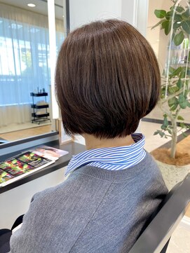 メゾンブラン 川西阪急店(Maison Blanc) 大人上品ショートボブ