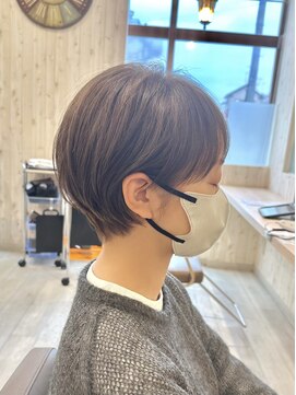 シュガー 仙台宮城野区(&Sugar) 30代40代オススメ大人可愛いくせ毛ショート白髪ぼかし