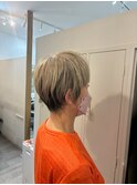 クラゲヘアーナチュラルで上品な丸みショート