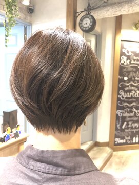 カルテット(Quartett) 丸みのあるショート