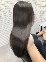 ジーナ 梅田(Zina)&nbsp;小顔オリーブカラーボブルフハイライトカラークールショート