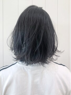 アイティー バイ アルバム 浦和店(IT by ALBUM) ネイビーボブ_オリーブカラーハイライトカラー_ba241161