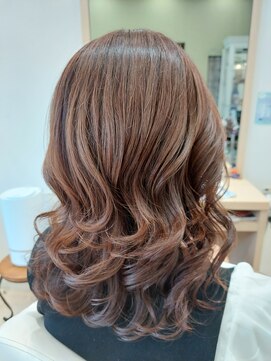 ヘアーズ 本店(HAIRZ) 大人、ラベンダーブラウン巻きスタイル