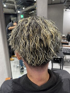 ネクストネオ 静岡(NEXT NEO) NEXT NEO【櫻田】ハイライトメッシュ ツイストスパイラルパーマ