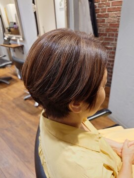 クローバー 新横浜店(CLOVER) 白髪ぼかしハイライトカラー