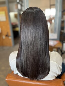 ブランカ バイ リッカ(Blanca by Ricca)の写真/ダメージレスで、ナチュラルに癖を伸ばす♪毛先まで柔らかな仕上がりで思わず触れたくなるような美髪へ☆