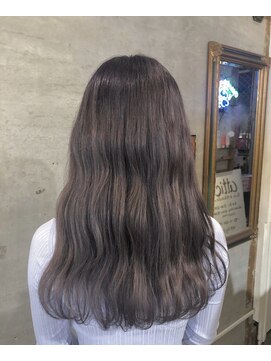 アティック ヘアーデザインアンドリラクゼーション(attic hair design&relaxation) パープルグレージュ