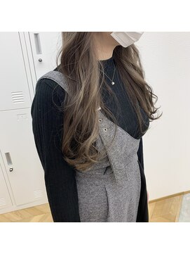 シーラス(cirrus) ミルクティーベージュ×インナーホワイトベージュ20代/30代/40代