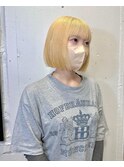 パツっとボブ × ハニーブロンド