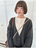 前上がりのボブに顔まわりデザイン
