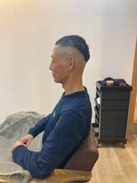 グランバイ アトリエドングリ(Grand × AtlierDonguri) お客様髪質改善データ885(フェードカット)