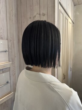 エイミーバイアフロート(amie by afloat) ぱつっとボブ