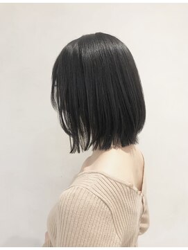 ザックラフィネ(ZACC raffine) 外ハネレイヤーボブ/楽ちんヘア