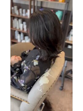 リープリング(Liebling) 動きと立体感で魅せる 「くびれウルフ」