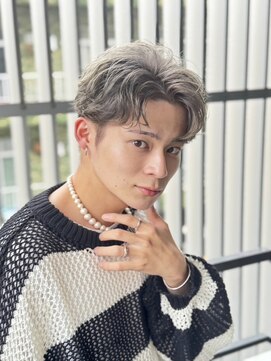 デュー 栄(DEW) 【DEW】ホワイトグレーカラー/センターパート