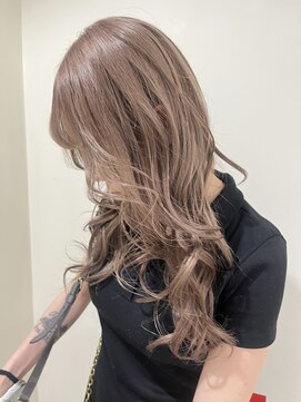 ヴァイス 新宿店(VAICE) ミルクティーカラー