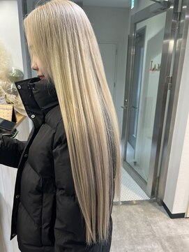 ラ ミュウ 八王子(LA.MIU) 【Miku】　抜きっぱなしブロンド