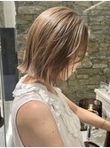 ミルクティーのハイトーンボブ